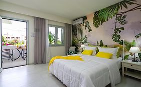 Angela Studios Apartments